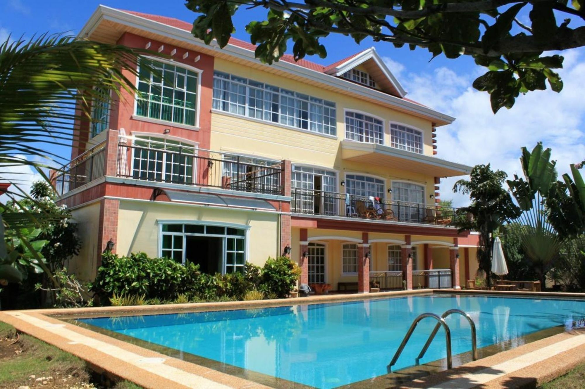 Casa Gialla Libaong エクステリア 写真